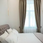 Jensen Luxury 4*