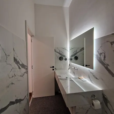 Jensen Luxury Lägenhetshotell *