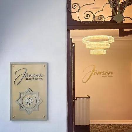Aparthotel Jensen Luxury 4*