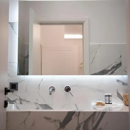 מלון דירות Jensen Luxury