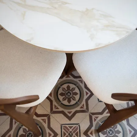 Jensen Luxury מלון דירות